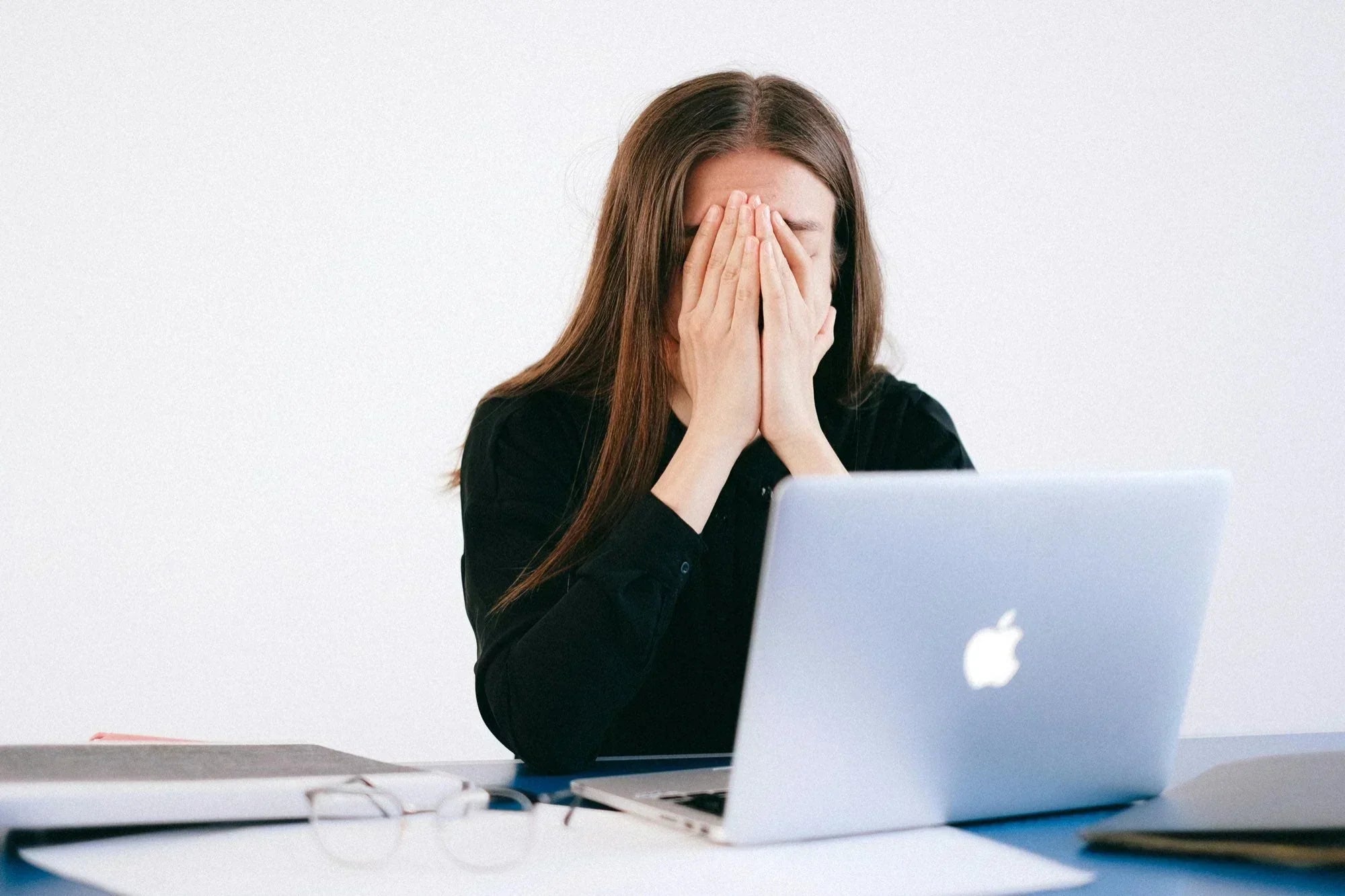 Gestire lo stress legato alla PCOS: guida completa con approcci naturali